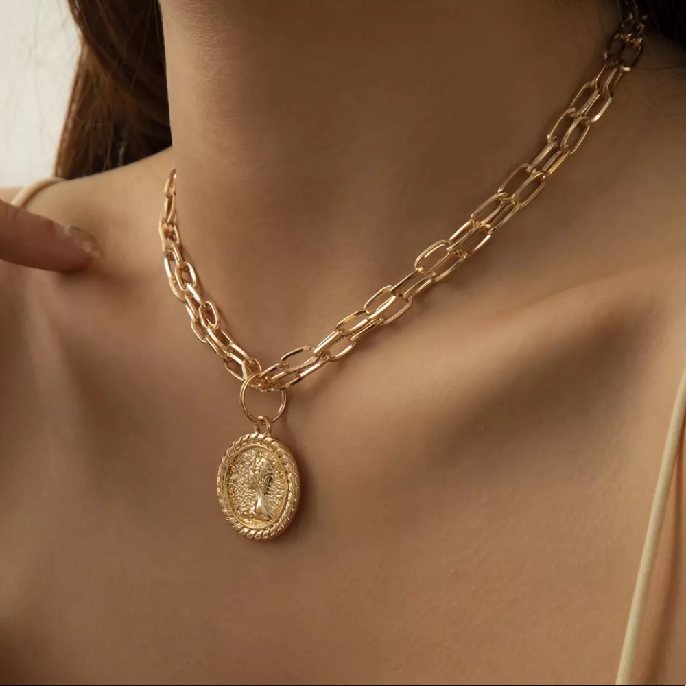 NEW 18K GOLD DOUBLE LAYERED COIN CHOKER NECKLACE - Picture 2 of 7